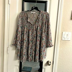 Rose & Olive Floral Pattern Top. Plus Size 3x